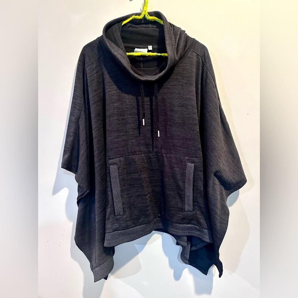 🔥Athleta Techie Sweatshirt/Cape